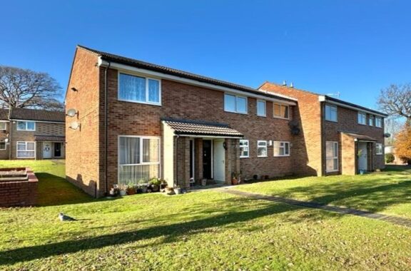 25 Clavell Close Image