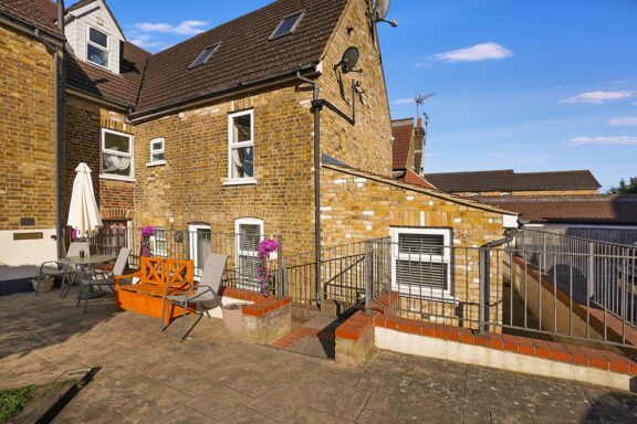 Flat 3, Stratford Court  Flat 3, Stratford Court Image