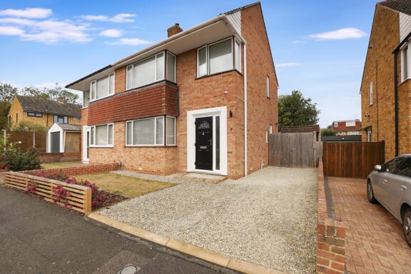 3 Hinton Crescent Image